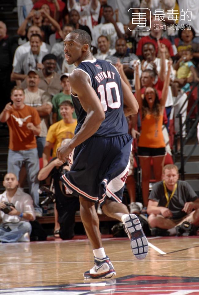 科比生涯球衣回顾,科比生涯最后一战球鞋