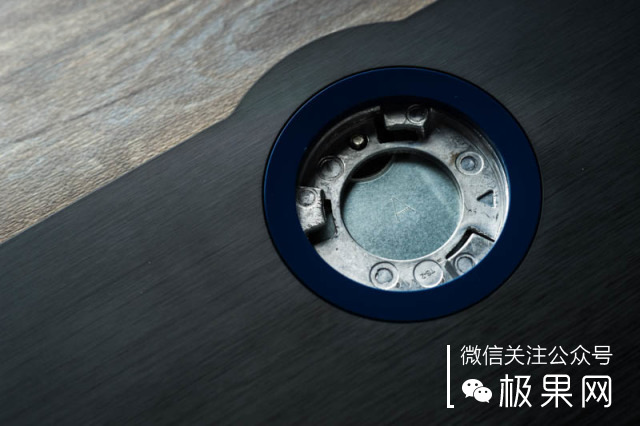 瓒呭ぇ灞忕數鑴戞樉绀哄櫒,瓒呭ぇ灞忔樉绀哄櫒