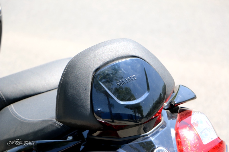 三阳踏板400max最新款,三阳maxsym400与宝马400踏板对比