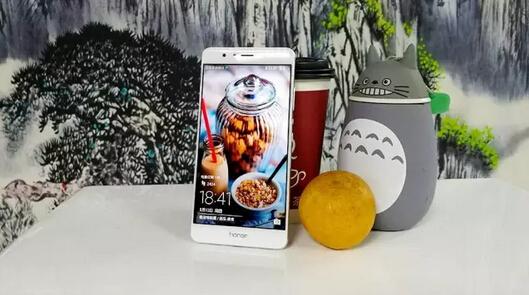 荣耀v8的各项参数,荣耀v8玩王者荣耀测评