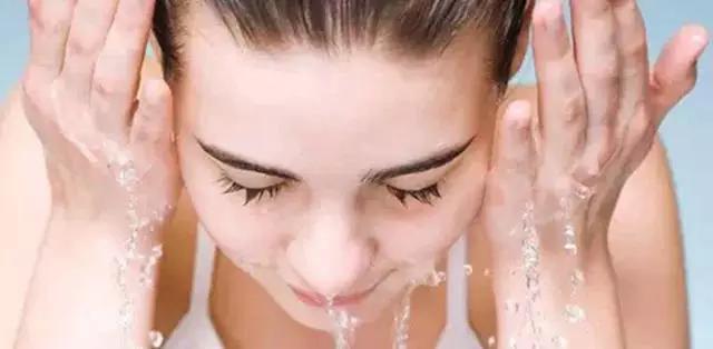 挤痘痘的正确手法图解,挤痘不留印的正确方法