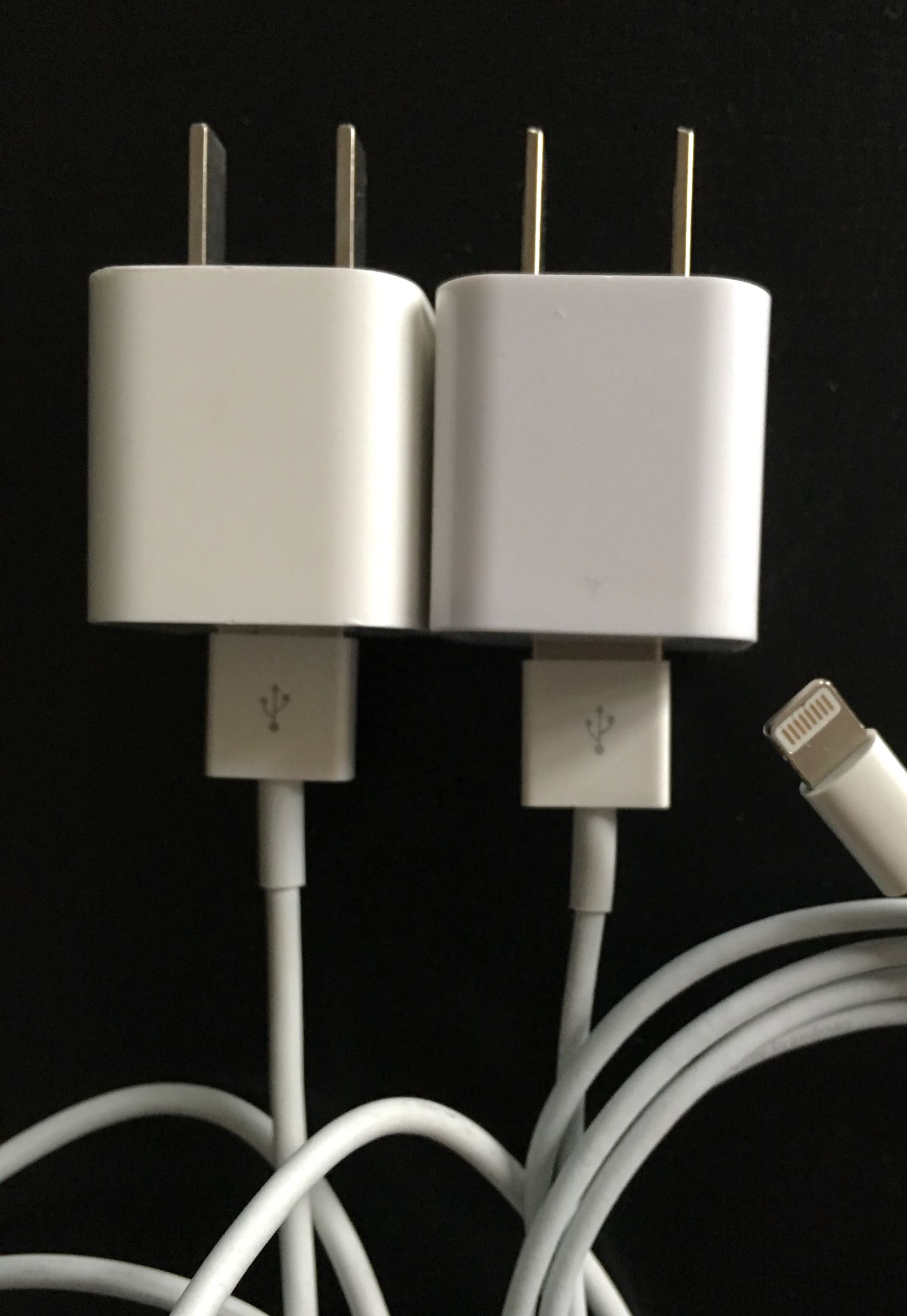 山寨苹果充电器世界第一,手机耳机充电器之类的批发市场