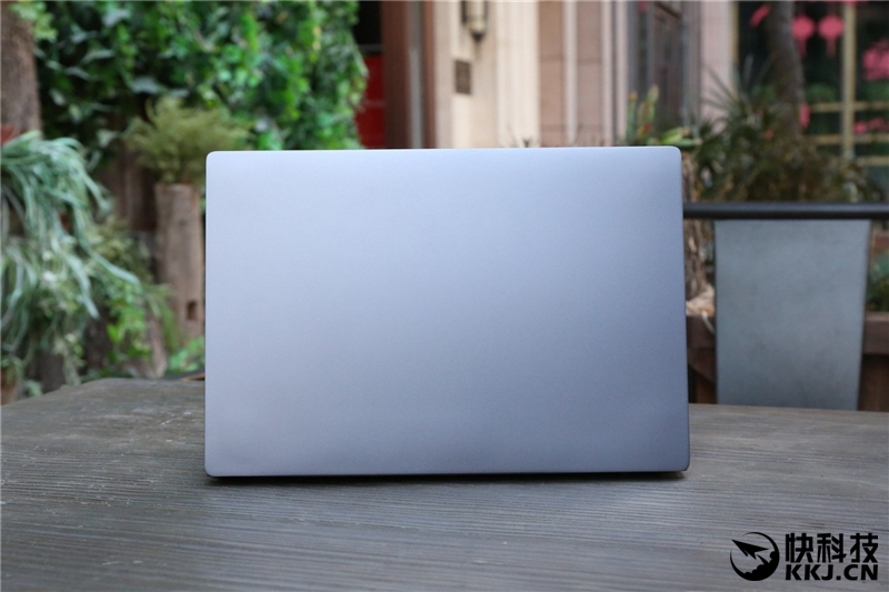 redmibuds3和小米air2s哪个好,轻薄游戏笔记本推荐2021