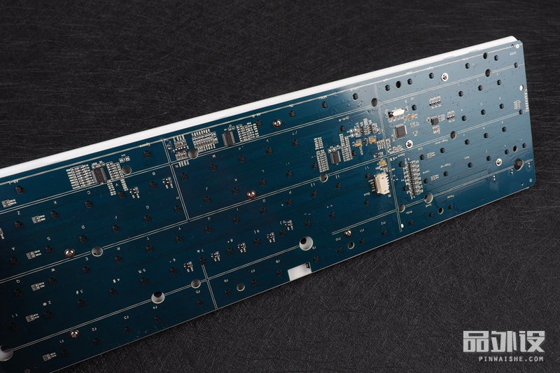 凯酷kc104rgb机械键盘多少钱,凯酷104黑轴机械键盘