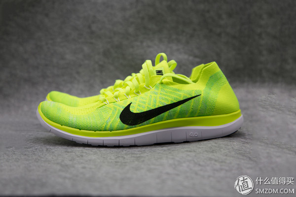 耐克骚粉篮球鞋400元以下,nike第二双鞋