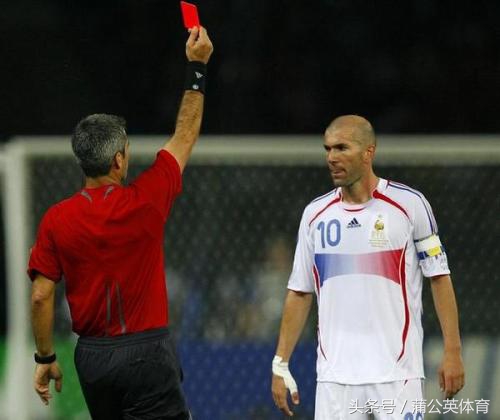 足坛十大红牌大王,拉莫斯在足坛的地位