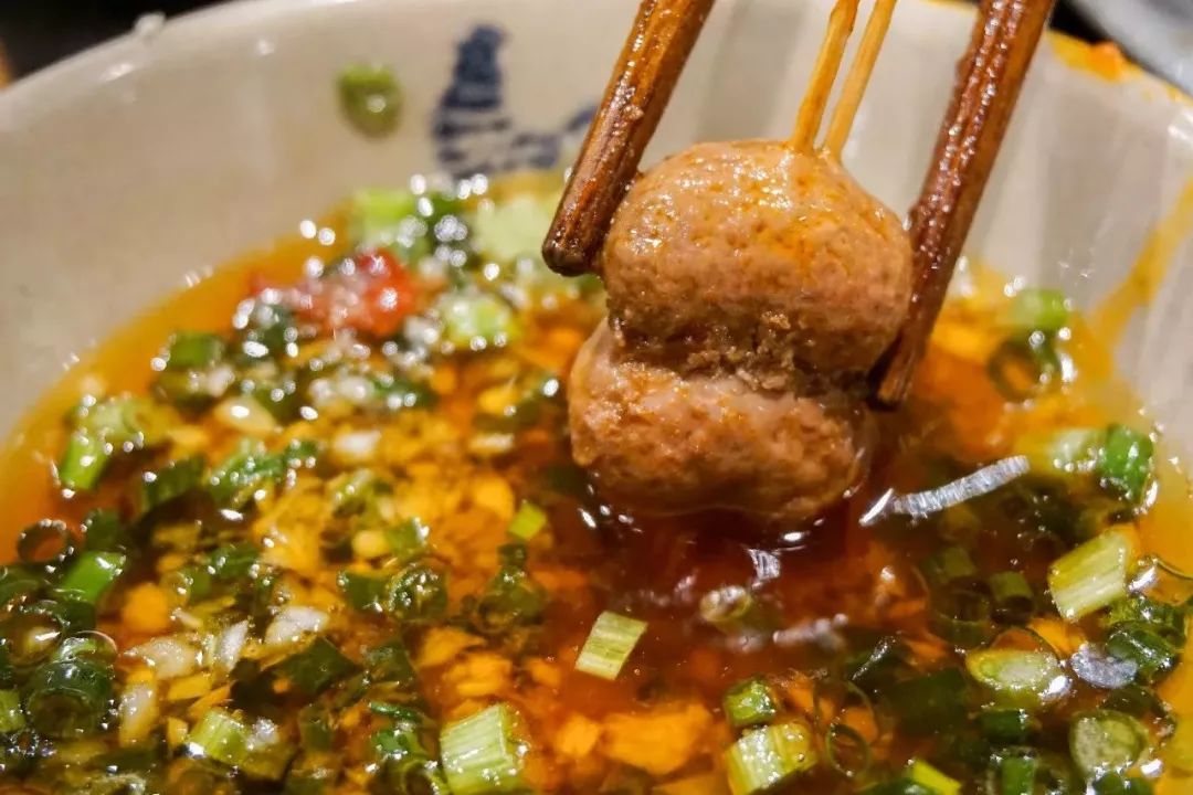 重庆火锅前十强十大必点菜,冬天重庆南山火锅推荐