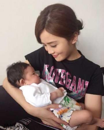 10天宝宝半夜一直闹,10天宝宝晚上哭闹不睡怎么办