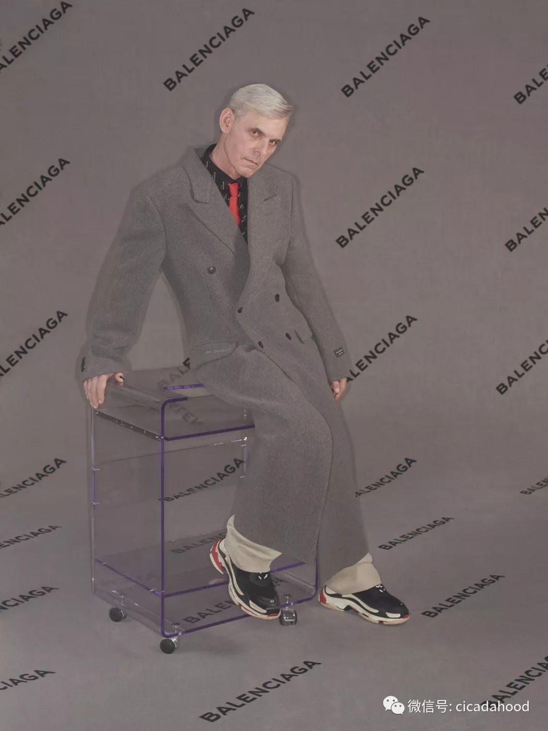 巴黎世家中国鞋,巴黎世家难以接受的鞋