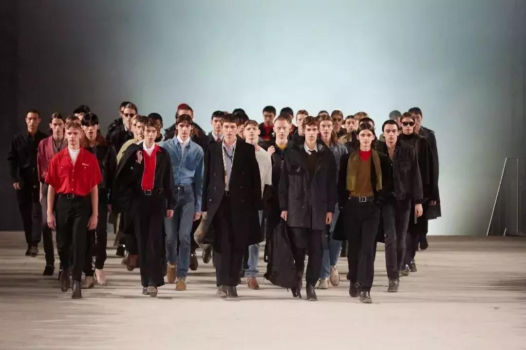 moco旗下男装品牌叫什么,moco男装是什么品牌