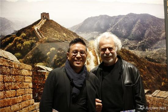 当代国际范“曾振伟的快乐人”