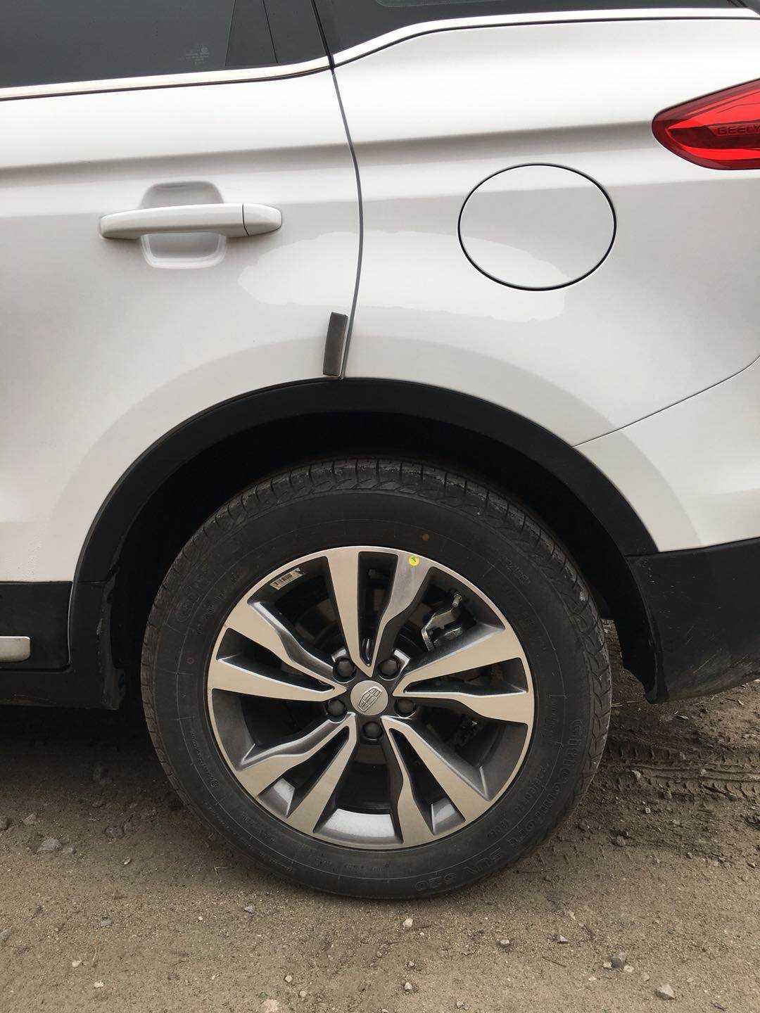 吉利博越1.8t高速1000公里油耗,吉利博越l2023款1.5t雷神混动油耗