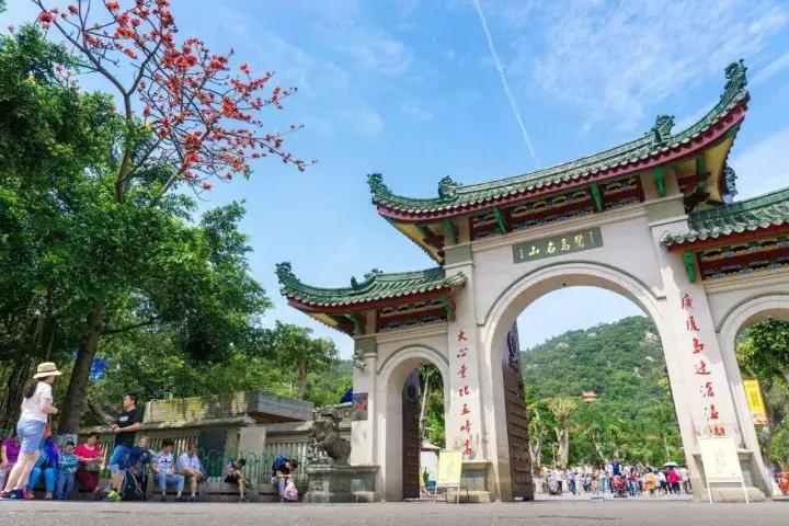 哄女友开心的绝招,哄女朋友的旅游攻略