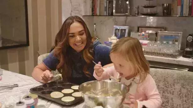 衣帽间比商场还大的亿万富豪，竟然跟我用同款？