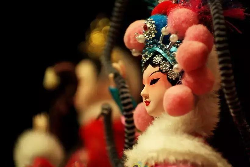 铅丝为骨骼,绢纱为肌肤,他用40年时间做出了最美“芭比娃娃”!