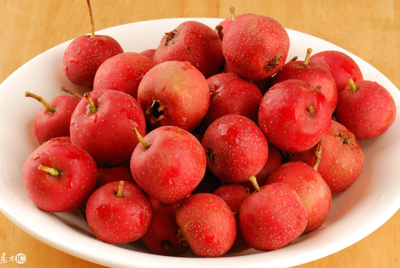 怀孕不同时期吃什么水果讲究大，专家说这样吃，生一个漂亮宝宝