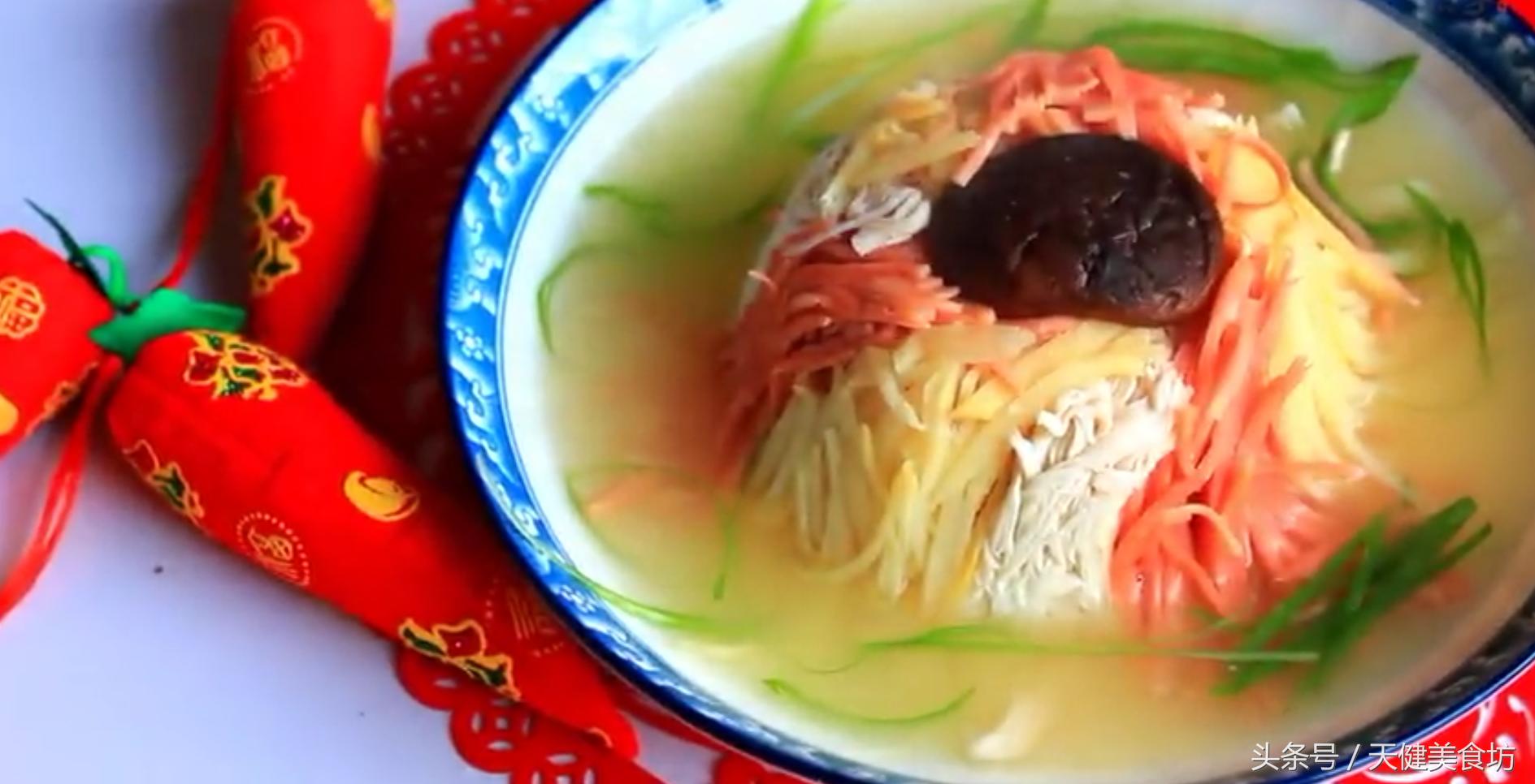 上汤冬笋鸡丝,冬笋鸡胸正宗做法