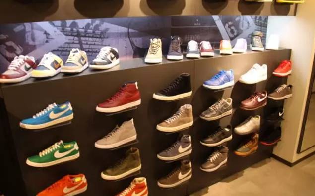 香港买的鞋是不是假货,广州人去香港购物