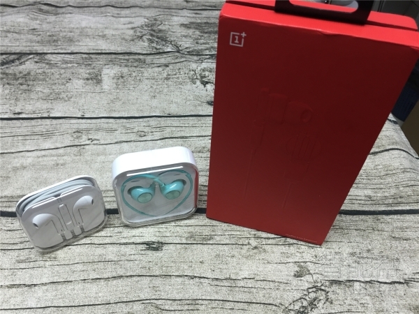 一加耳机对比airpodspro,earpods和原装耳机