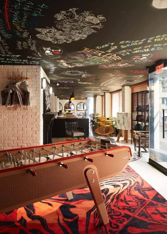 璁捐濡堝椁愬巺,璁捐濡堝鍘绘晳鍦虹殑鐗囨