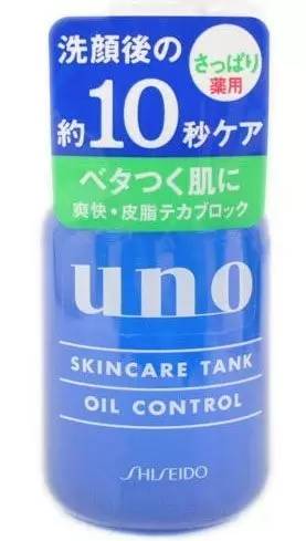 脸干燥脱皮怎么保湿护肤,夏天脸老出油用什么面霜