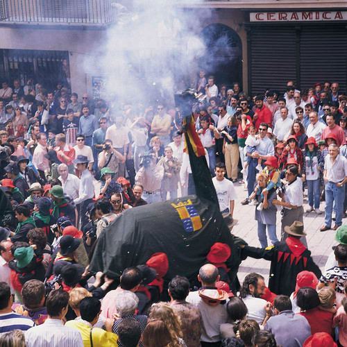 西班牙叠人塔起源,西班牙叠人塔完整视频