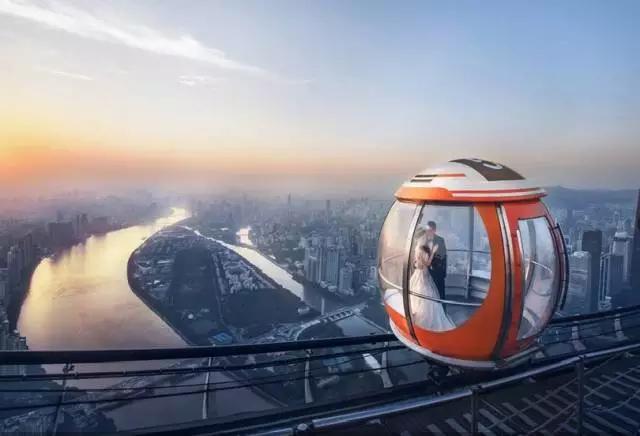 咫尺光年爱如初见意思,咫尺光年爱如初见什么意思