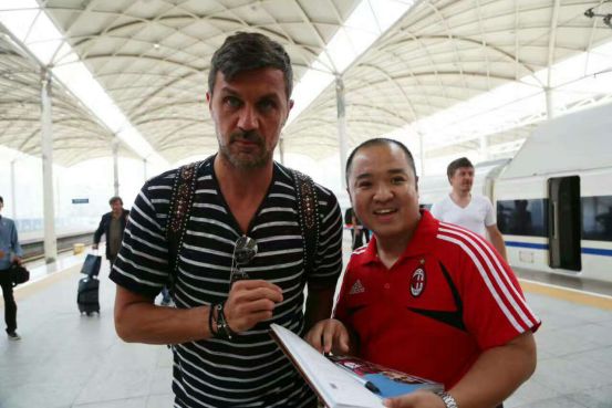 中国ac米兰球迷意大利语助威,石家庄ac米兰球迷协会