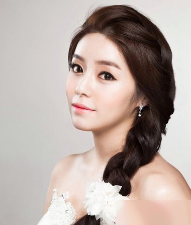 短头发编辫子的发型,小朋友编辫子发型扎法视频