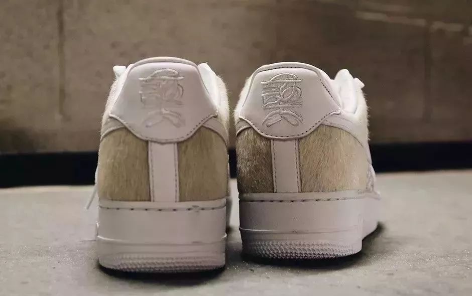 看完这些大牌的狗年定制,我都不想属狗了