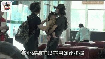 baby装蜡像,baby假装蜡像邓超