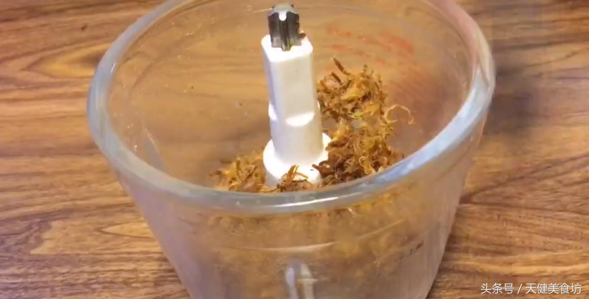 一斤猪肉做出多少干香肠,一斤猪肉出几斤肉松