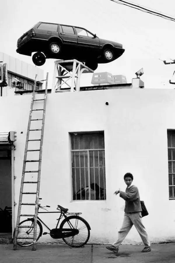 1957年的裸模与热吻！这个外国人在中国*拍偷**的老照片你一定没见过