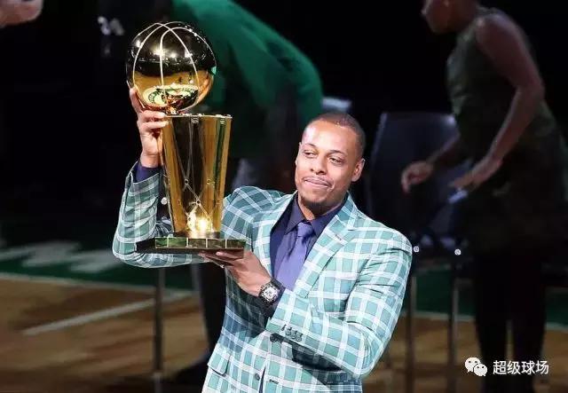 皮尔斯绿军球衣退役了吗,皮尔斯球衣退役欧文