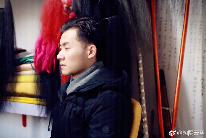 郭德纲被陶阳戏耍上一下,郭德纲让陶阳救场