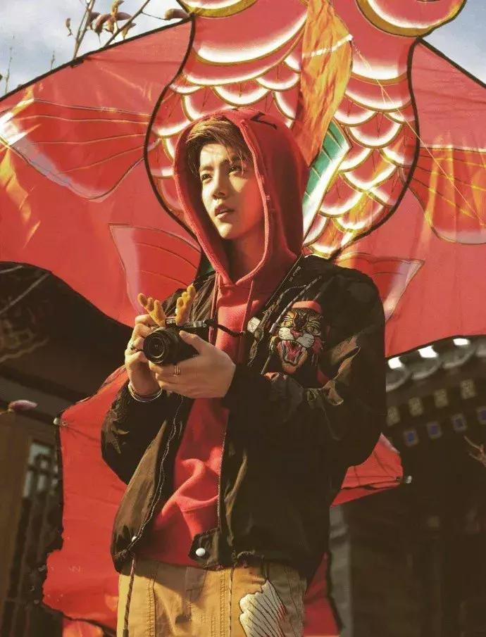 王嘉尔鹿晗热血街舞团即兴甩手舞,热血街舞团王嘉尔鹿晗在练习