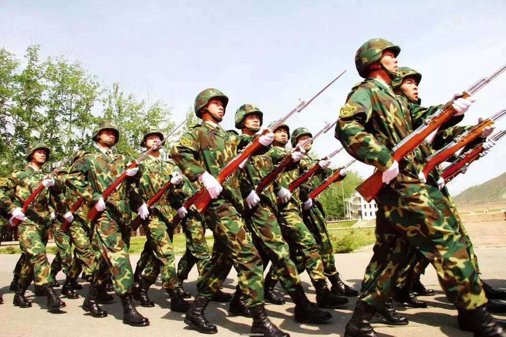 07式作战靴日常穿,07作战靴和17作战靴有什么区别