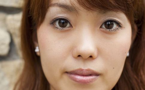 皮肤油怎么办生活小妙招,皮肤有油怎么控油