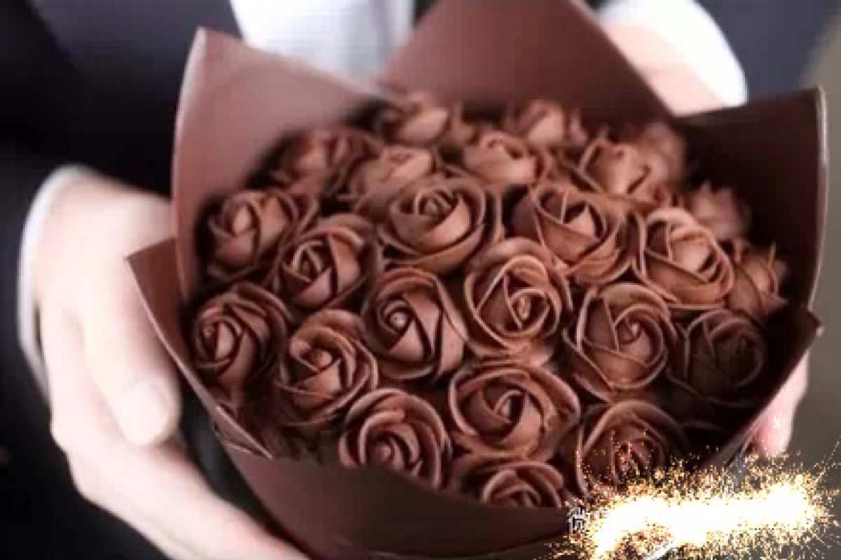 情人节给女朋友送什么礼物学生党,情人节送什么小礼物给女朋友平价