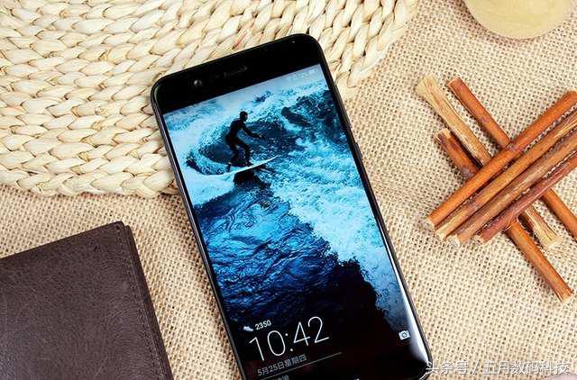 回顾华为荣耀手机发展史：诸多经典哪款是你的“初恋”？