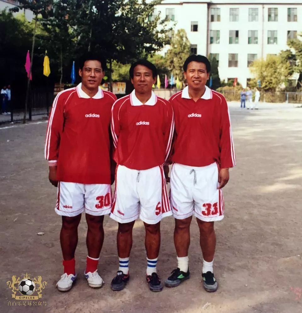 津门足球双百颂图片,津门足球双百颂签售会