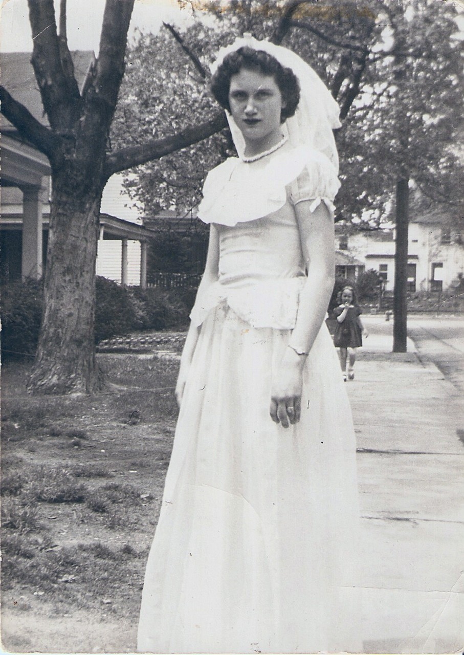 妈妈年轻的时候就是那么的勇敢,你还知道妈妈年轻时的样子吗