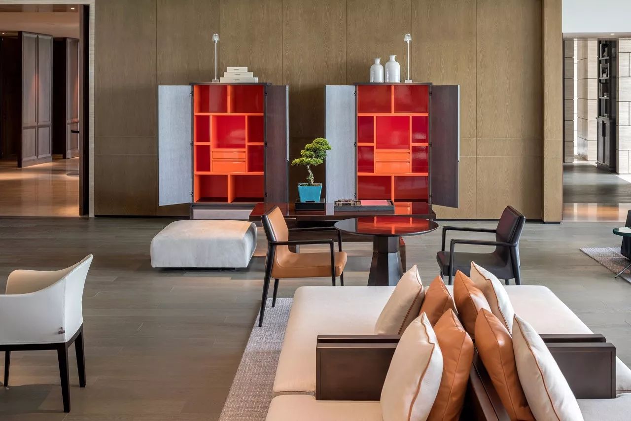 ccd香港郑中设计事务所待遇,ccd郑中设计环球中心