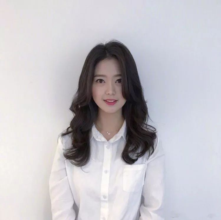 适合脸大无刘海发型,空气刘海适合脸大的人吗