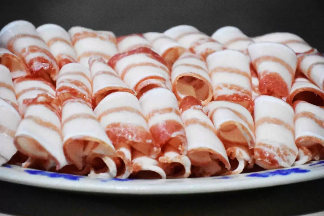 还未脱单？元宵前去东湾村吧，邂逅浪漫！