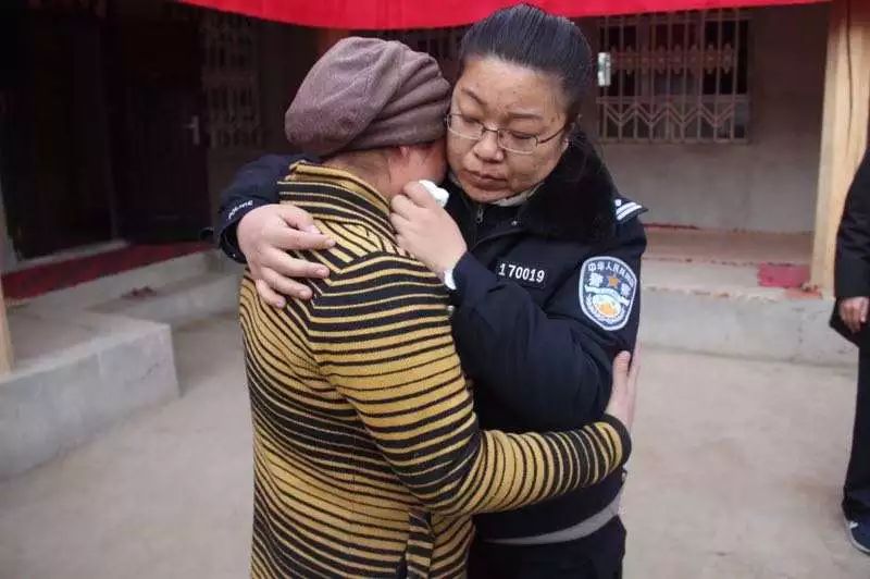 好样的！这群“救死扶伤”的和田警察