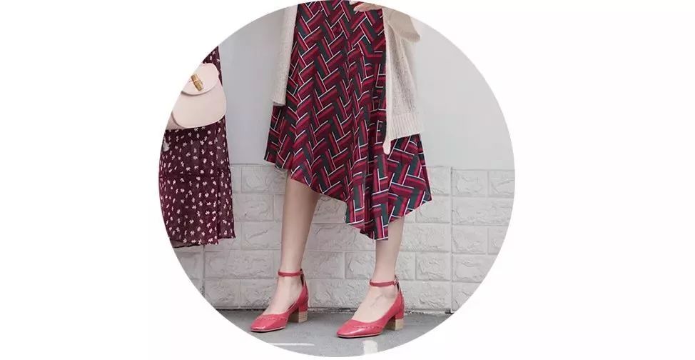 男生穿什么鞋子显脚小,最显脚小的鞋子穿法都在这里了