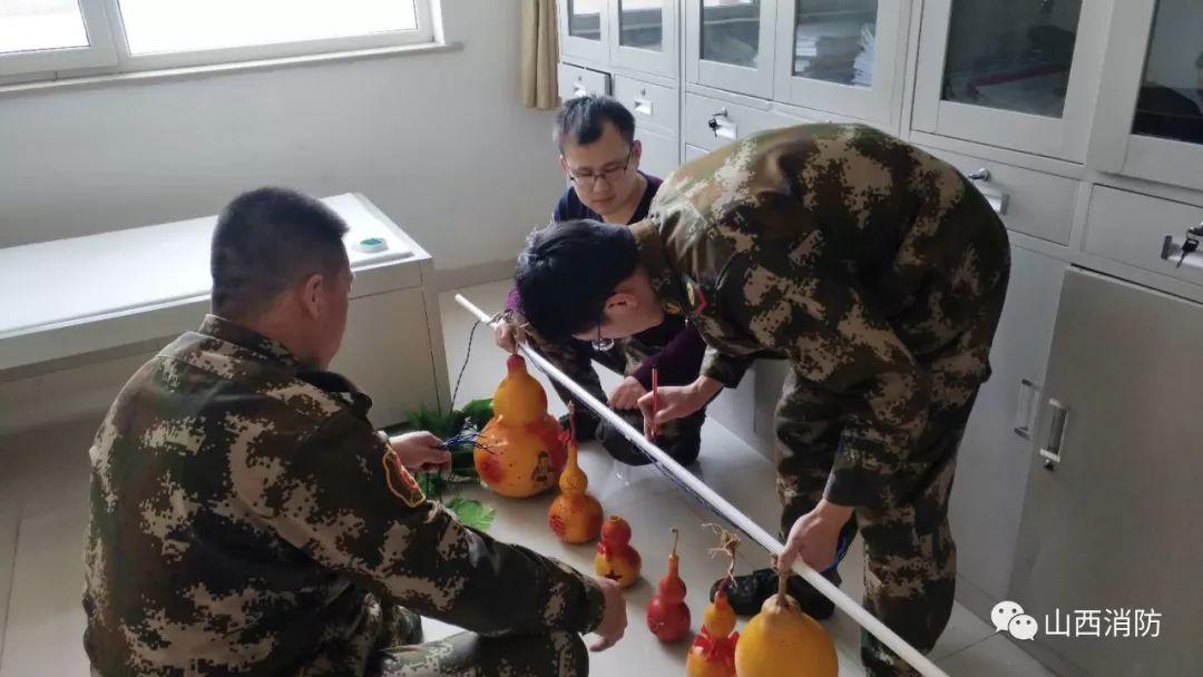 部队自制元宵节花灯,消防花灯