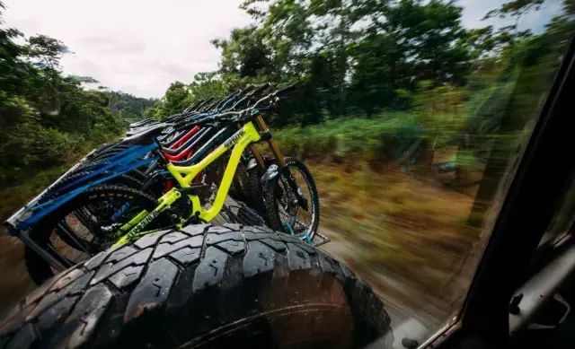 每个男孩都有一个单车骑行梦,每个男孩都有一个自行车梦