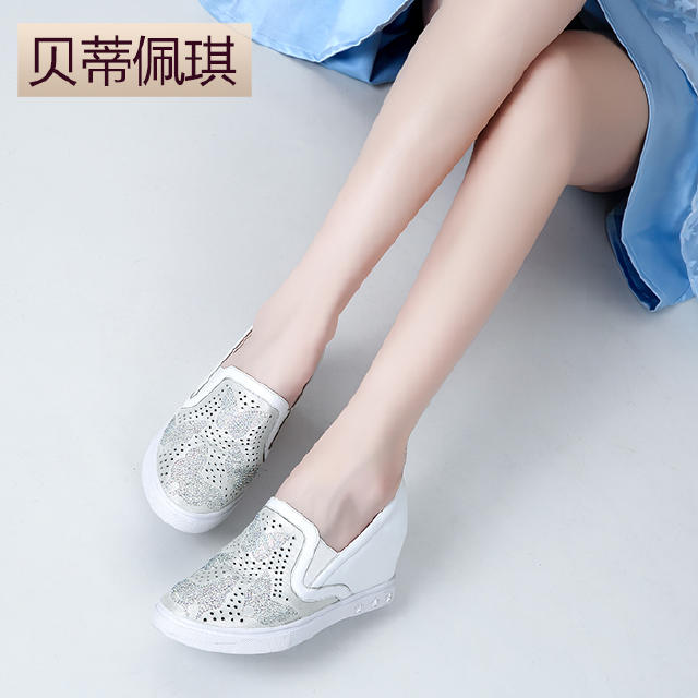 懒人的扮靓福利，一脚蹬美鞋刷出你的时髦感